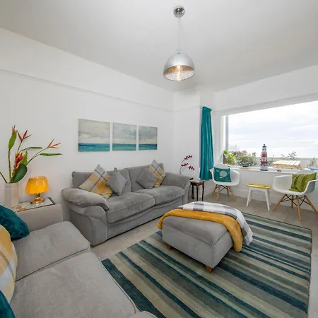 Absolute Beachfront With Decked Garden Oasis And Views Bognor Regis Exterior photo