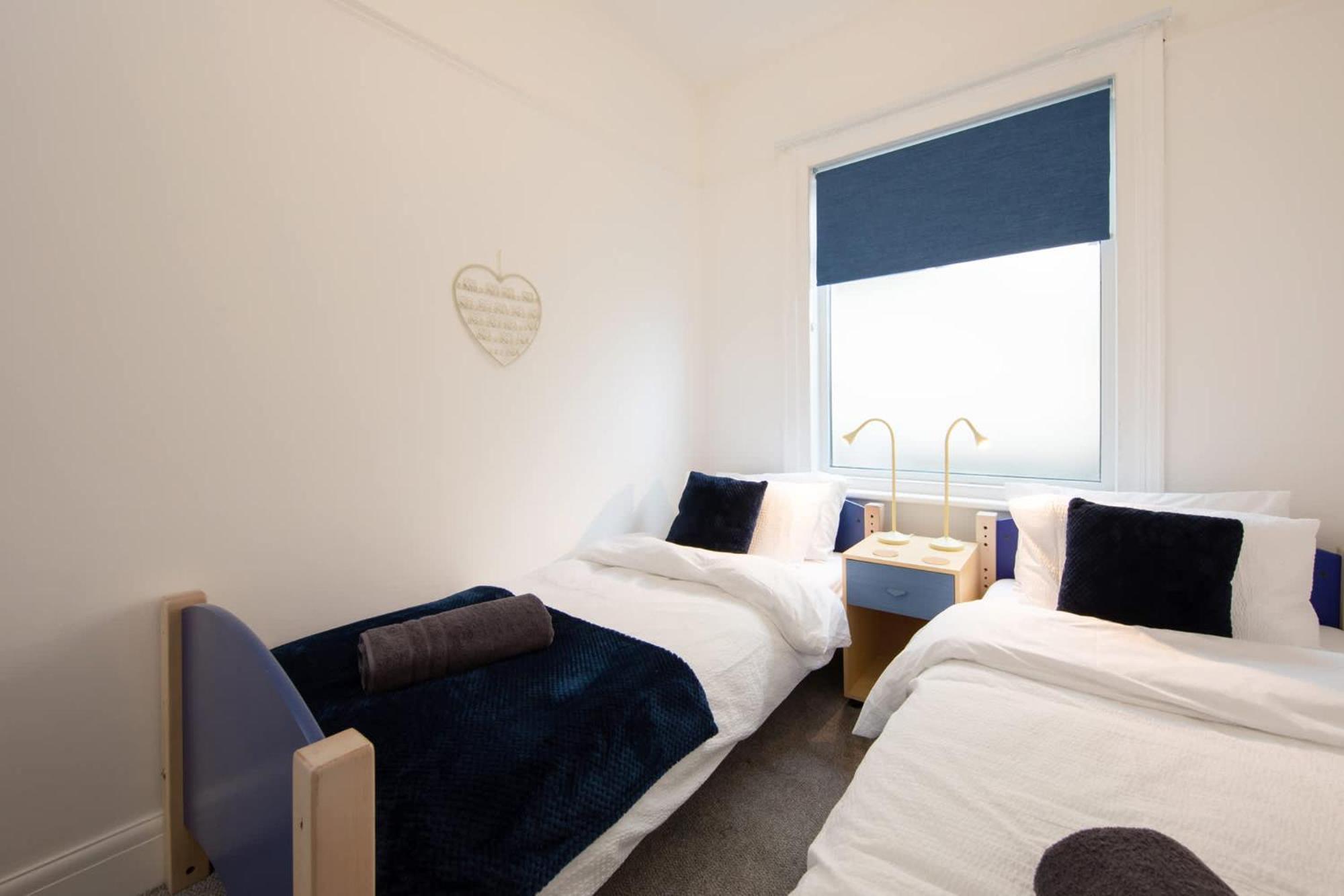 Absolute Beachfront With Decked Garden Oasis And Views Bognor Regis