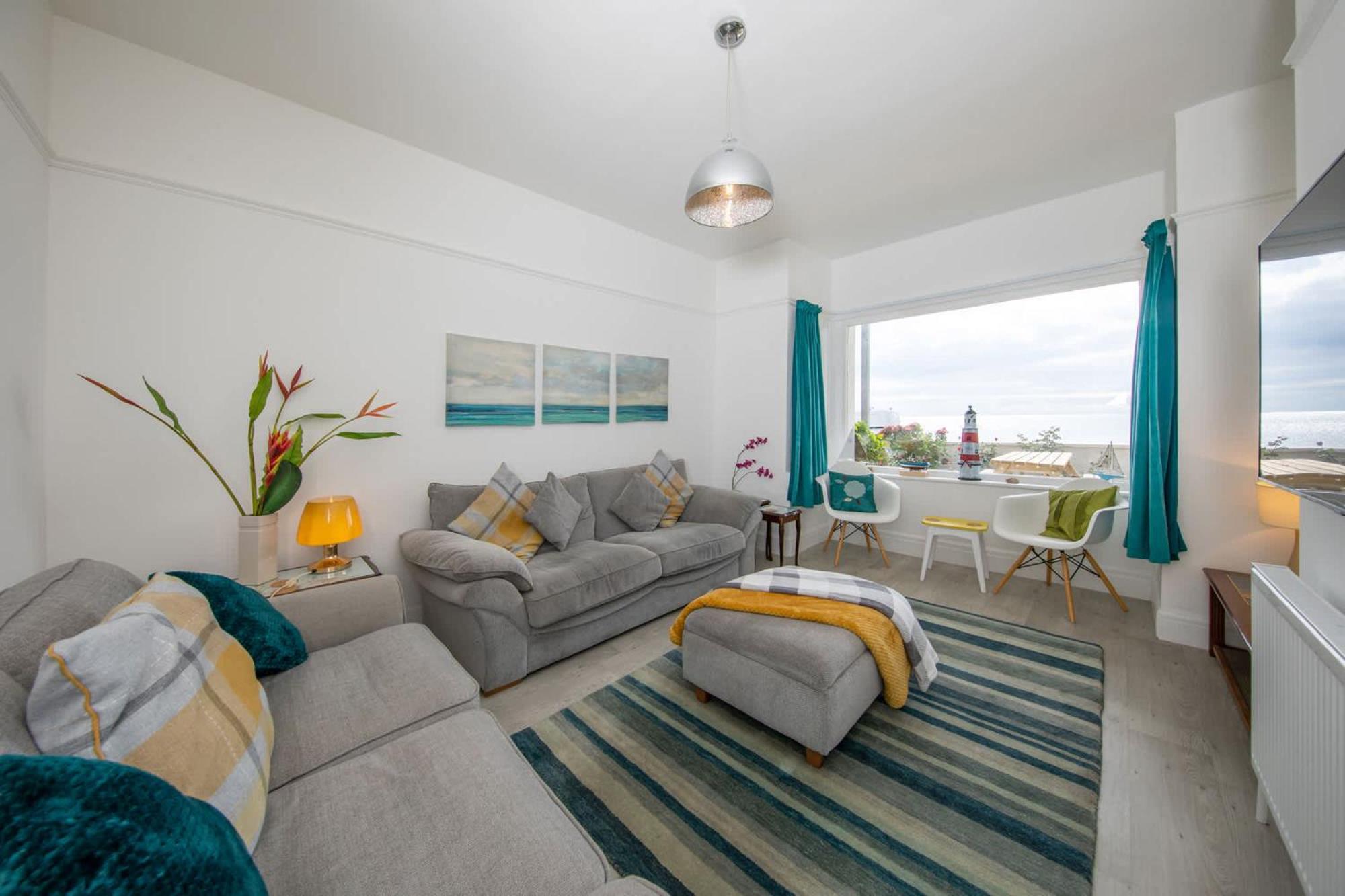 Apartment Absolute Beachfront With Decked Garden Oasis And Views Bognor Regis