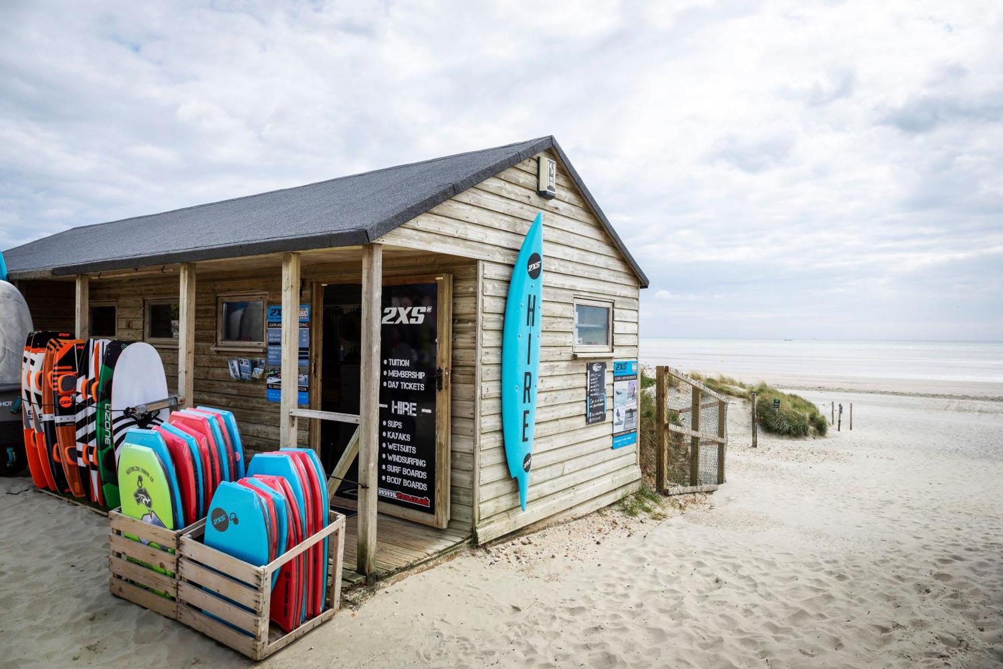 Absolute Beachfront With Decked Garden Oasis And Views * Bognor Regis