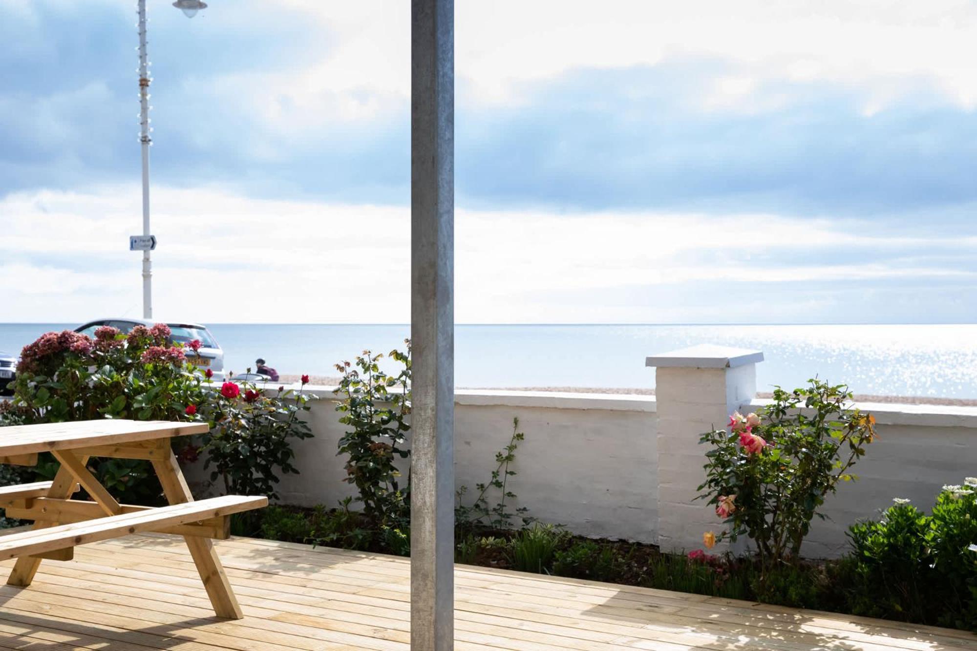 Absolute Beachfront With Decked Garden Oasis And Views Apartment Bognor Regis